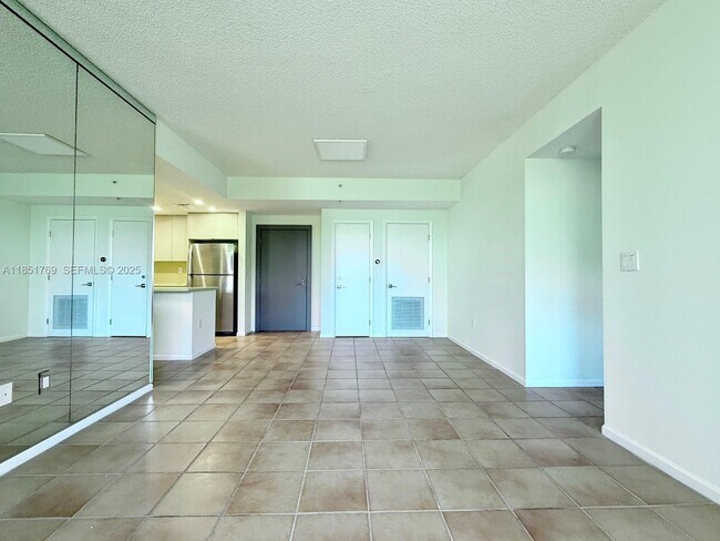 Foto del edificio - 185 SE 14th Terrace