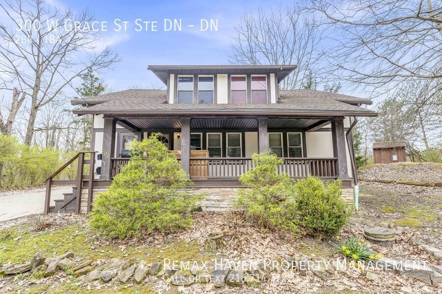 Primary Photo - 300 W Grace St