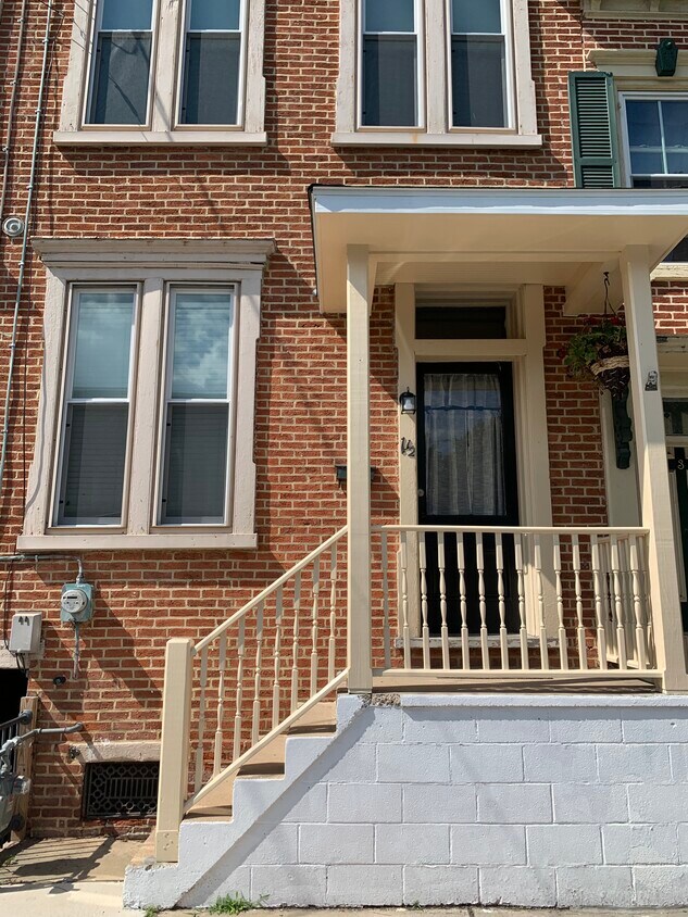 1 E South St, Carlisle, PA 17013 Townhome Rentals in Carlisle PA