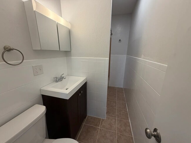 Building Photo - 10 Acton St