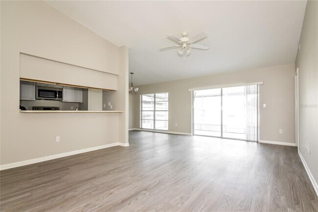 Foto del edificio - 1779 Lakeview Village Dr