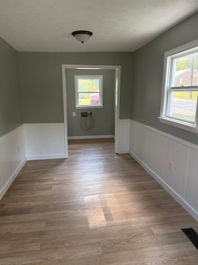 Comedor/lavadero - 114 Waveland Ave