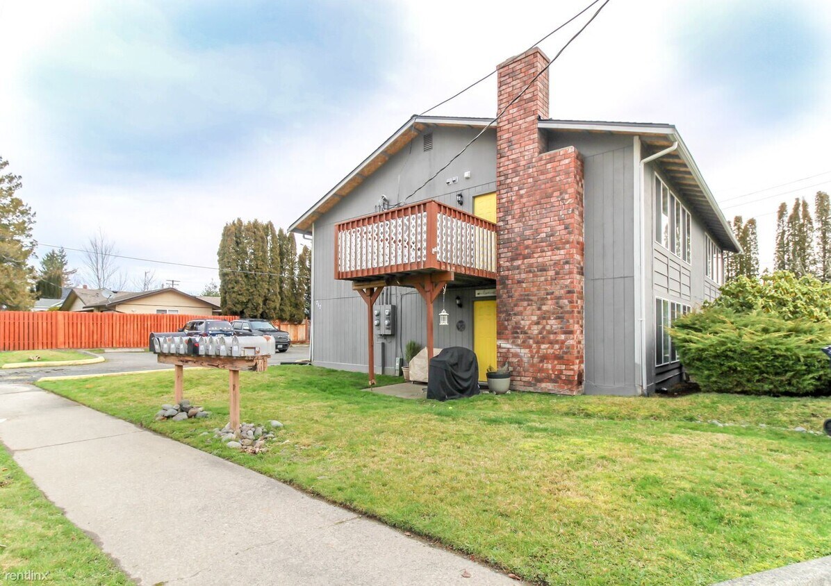 717 Myrtine St, Enumclaw, WA 98022 Room for Rent in Enumclaw, WA