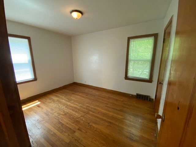 Building Photo - 4219 W Courtland Ave
