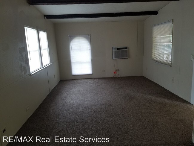 Foto del edificio - 7288 Golden Meadows Rd