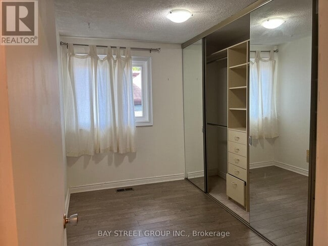 Building Photo - 414 Oceanside Ave