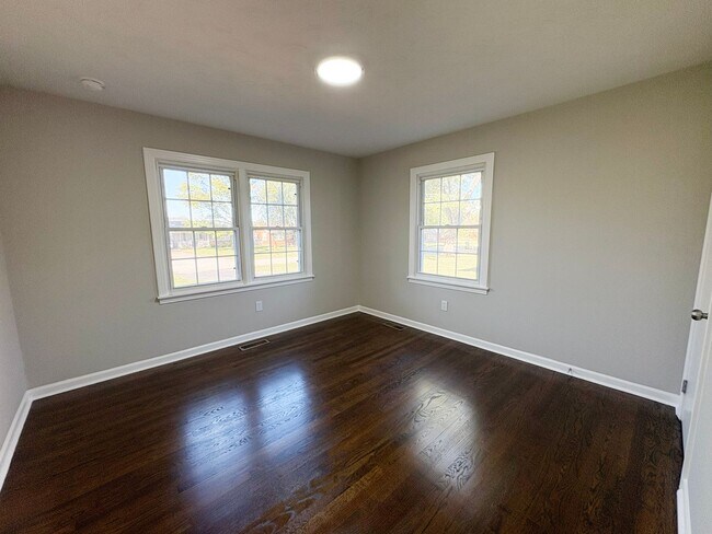 Foto del edificio - Brick 3 bed 1 bath home