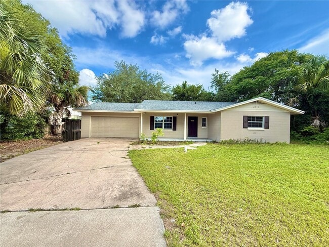 Building Photo - 2810 Flowertree Rd