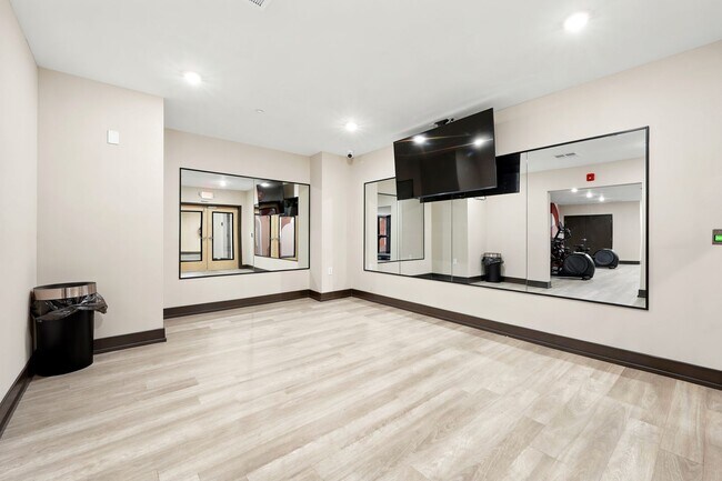 Interior Photo - The Archer