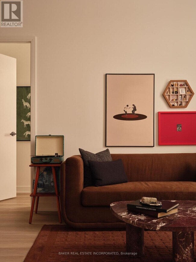 Building Photo - 65 Trinity St