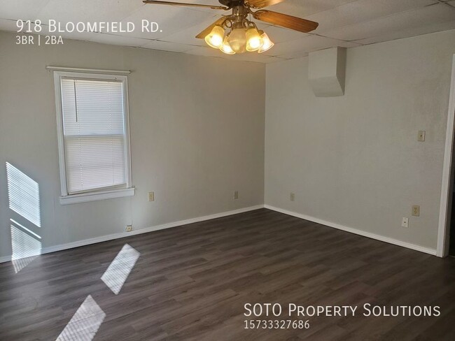 Building Photo - 3BD/2BA Pet-Friendly House