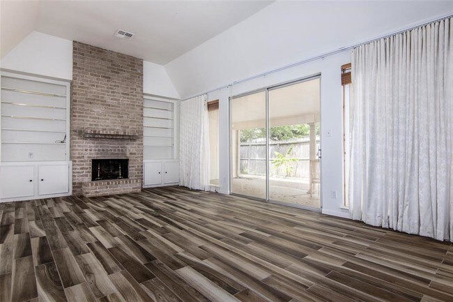 Foto del edificio - 4800 Palmetto St