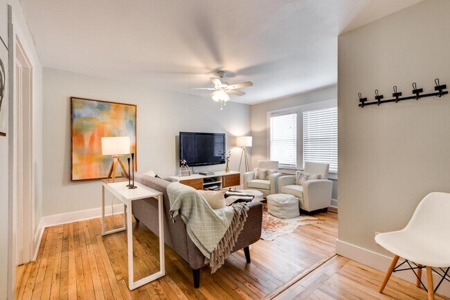 Foto del edificio - 1503 W. Myrtle St.