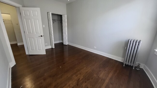 Building Photo - 5527 S Everett Ave