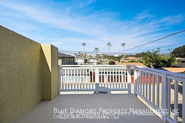 Building Photo - Turnkey 2 BR, 2.5 BA walking distance to t...