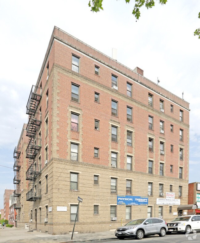 Building Photo - 75-17 41st Ave