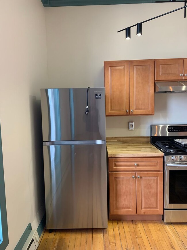 Building Photo - White Sulphur, LLC 171