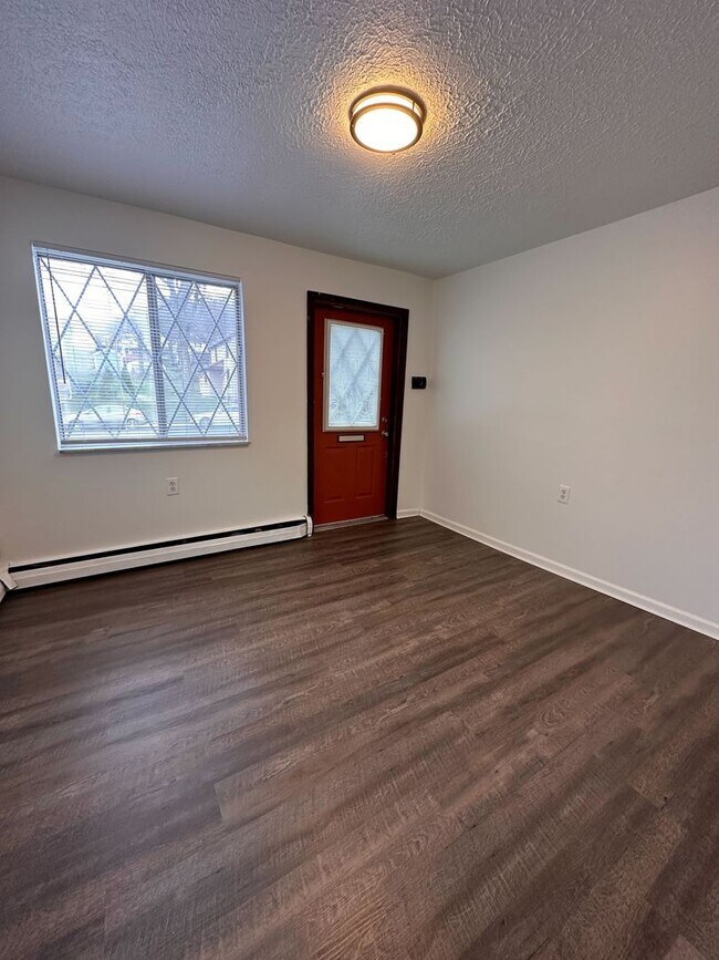 Foto del edificio - New 1 Bedroom 1 Bathroom apartment located in Beaver, PA!!