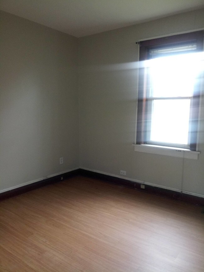 Foto del edificio - 3939 Deal St