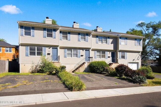 Building Photo - 229 2nd St