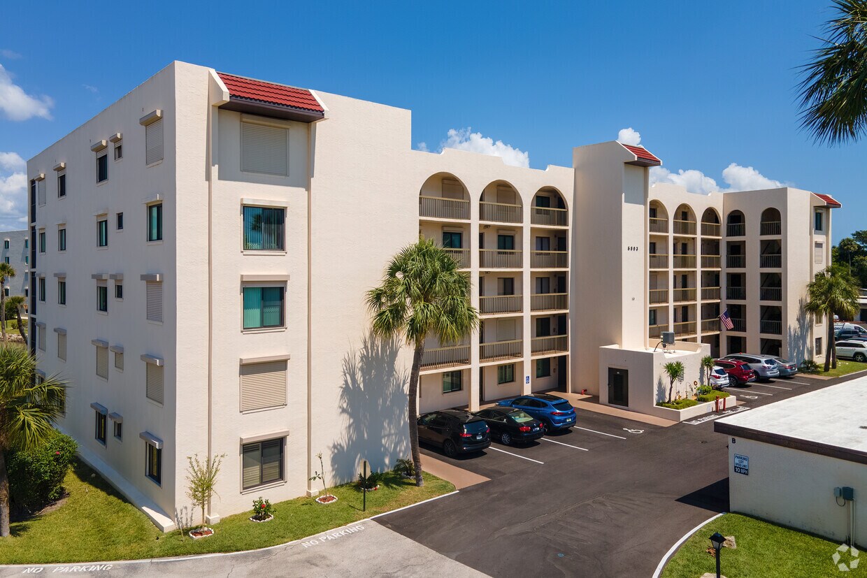 5801 N Banana River Blvd Cape Canaveral, FL 32920-3902 - Casta Del Sol Condo Association