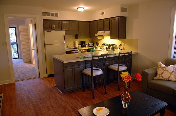 Foto del edificio - 380 9th Ave Dr NE