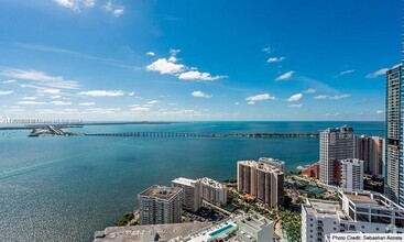 Building Photo - 1300 Brickell Bay Dr