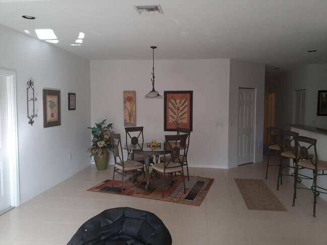 Foto del edificio - 1840 E Sanderling Ln
