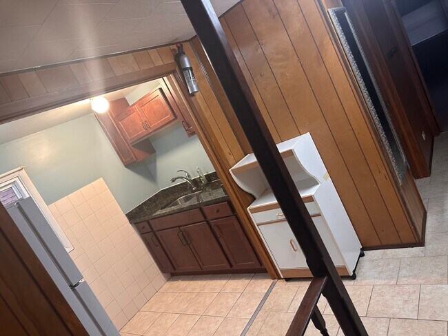 Foto del edificio - 5642 W Newport Ave