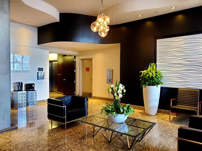 Foto del edificio - 1080 Park Blvd