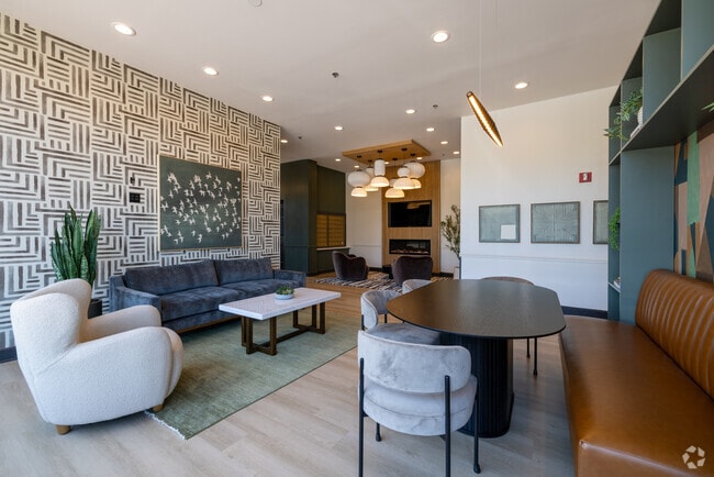 Lobby Photo - Terraces at Deerfield