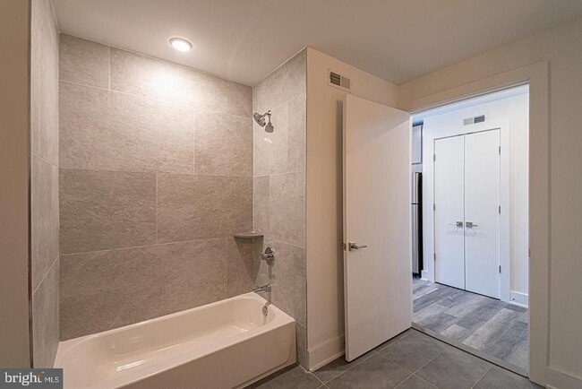 Foto del edificio - 1245 Ridge Ave