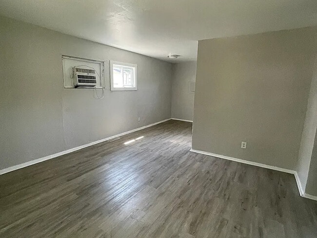 Foto del edificio - 2174 Wisconsin St