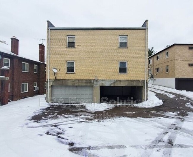 Building Photo - 5119 Paddock Rd