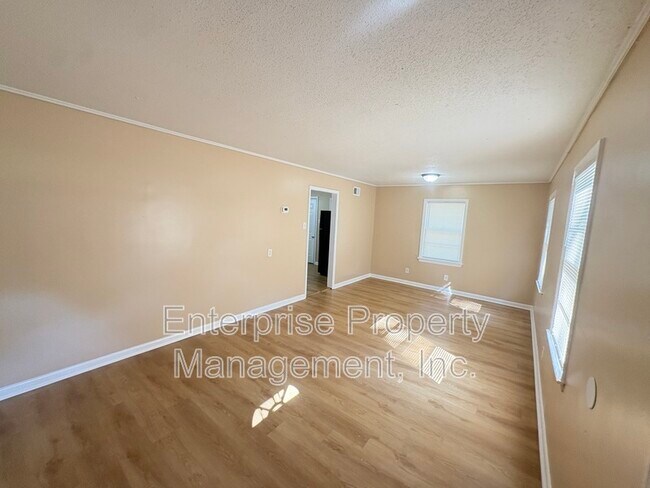 Foto del edificio - 3645 W Sutton Dr