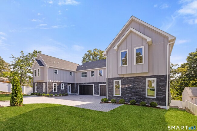 Foto del edificio - 10 Highland Pl