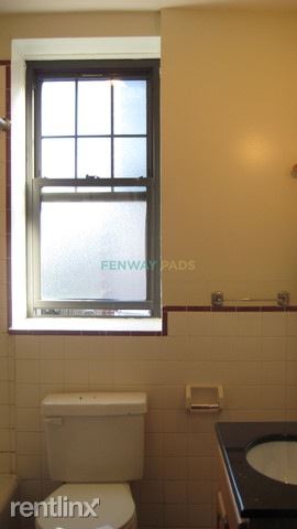 Building Photo - 58 Queensberry St