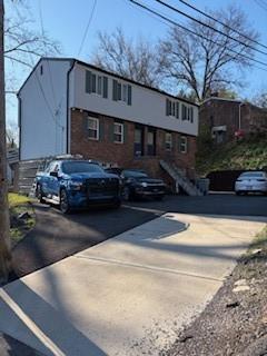 Foto del edificio - 107 Grover Ave