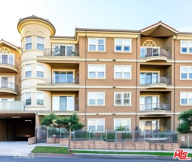 Foto del edificio - 917 S New Hampshire Ave