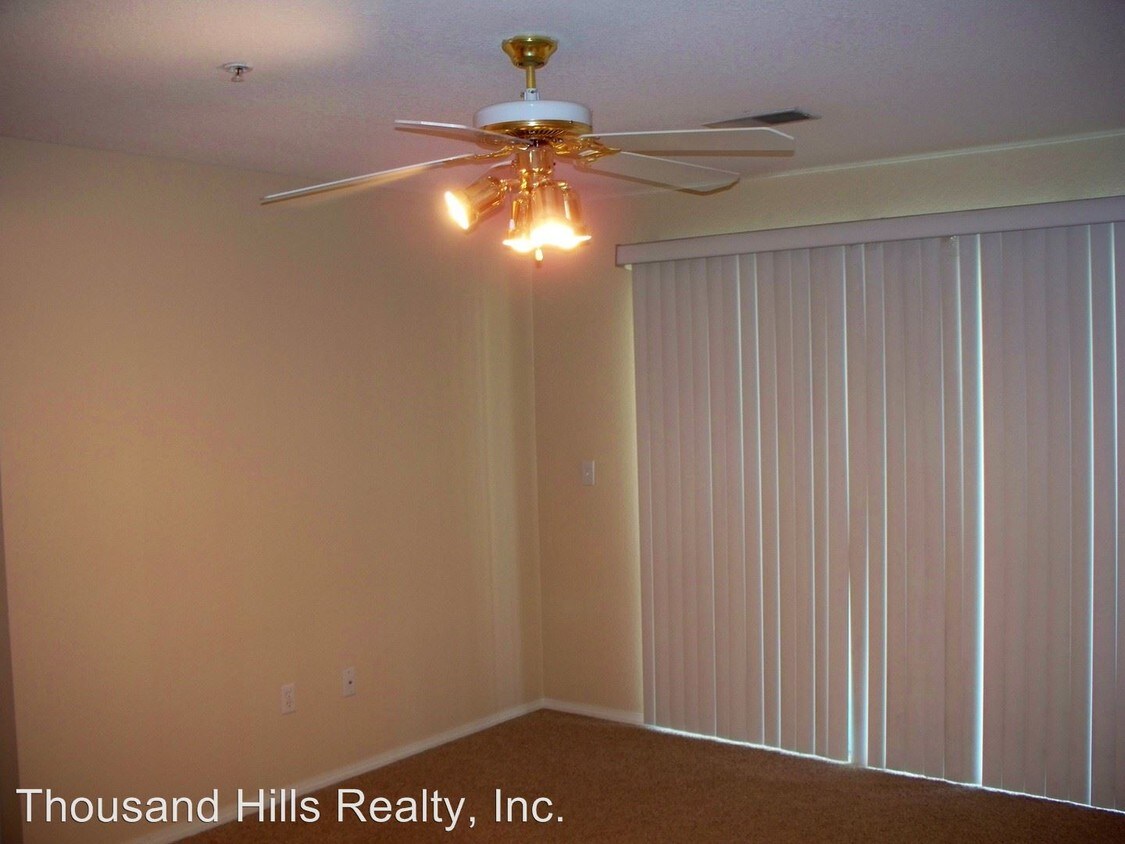 Building Photo - 2 br, 2 bath House - 260 Meadow Ridge #4