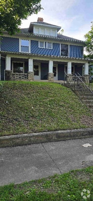 Building Photo - 1129.5 Garfield Ave