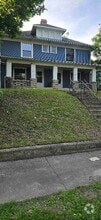 Building Photo - 1127.5 Garfield Ave