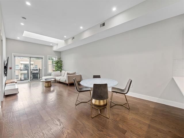 Foto del edificio - 618 Madison St