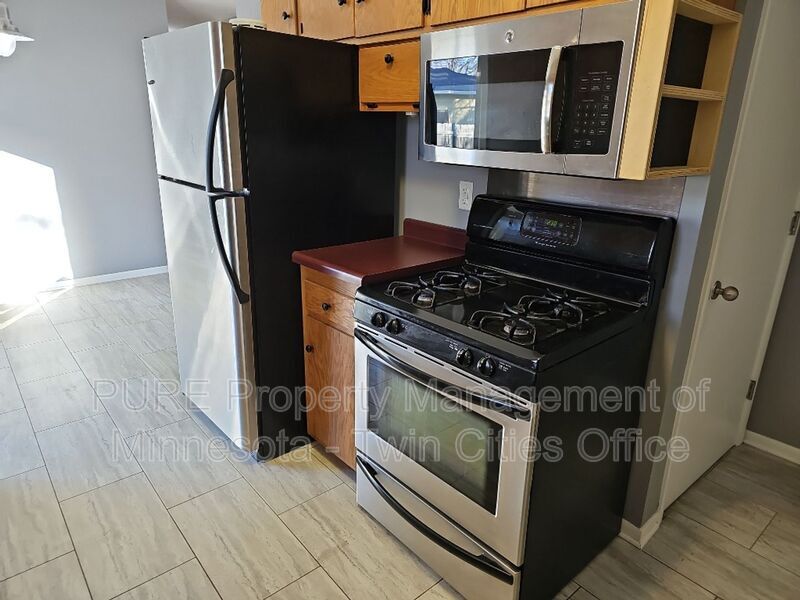 Primary Photo - 1617 Flag Ave N