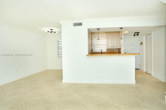 Building Photo - 8601 SW 94th St