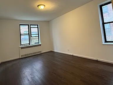 Photo - "Charming 1-Bedroom Retreat in the Heart of Forest Hills – Your Perfect Urban Oasis!" Apartment