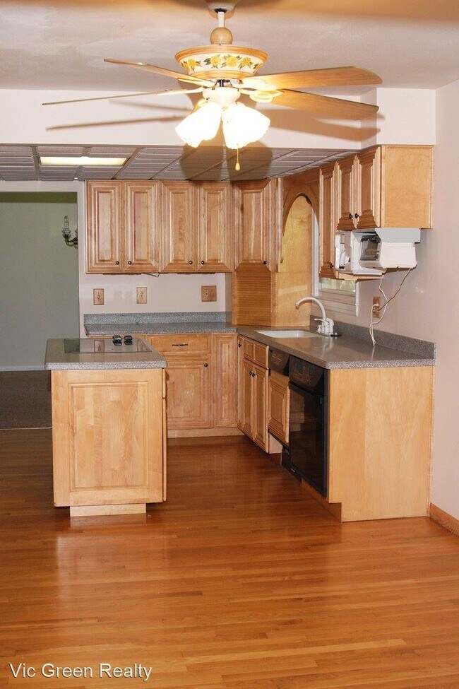 Building Photo - 5 br, 3.5 bath House - 5170 Sweetleaf Dr