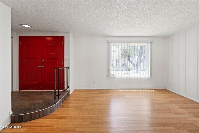 Building Photo - 5020 N Granite Reef Rd