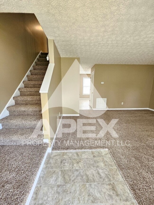 Building Photo - 5216 Bittersweet Rd