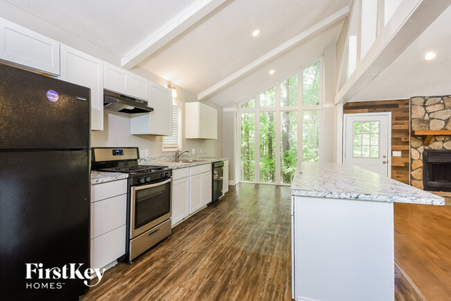 Foto del edificio - 756 Cedar Creek Way